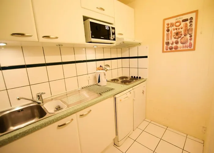 Résidence Le France - 2 Pièces 5 Pers - Le France - 945fr - Plagne Centre Mae-9373 La Plagne-Tarentaise